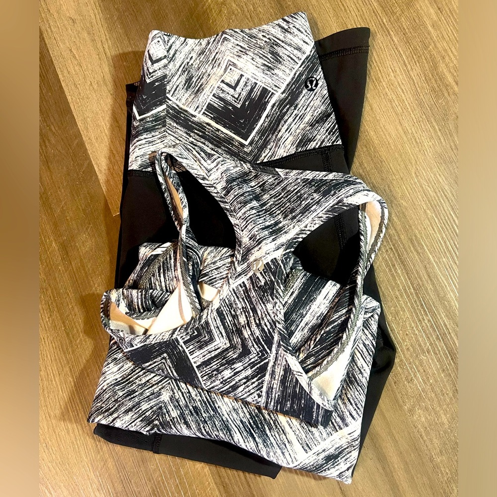Black and white Lululemon bundle.